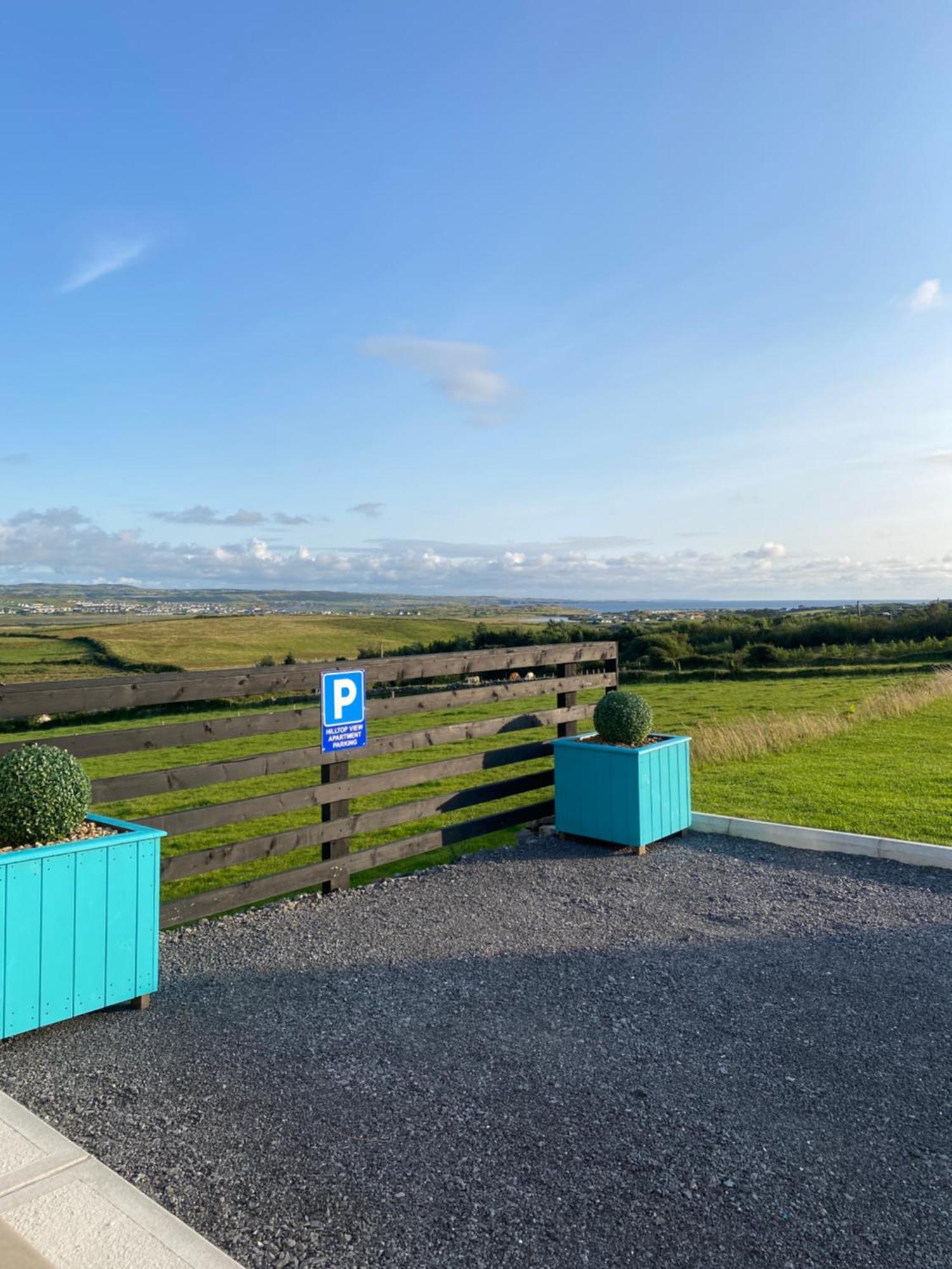 Hill Top View Apartment Lahinch Exterior foto